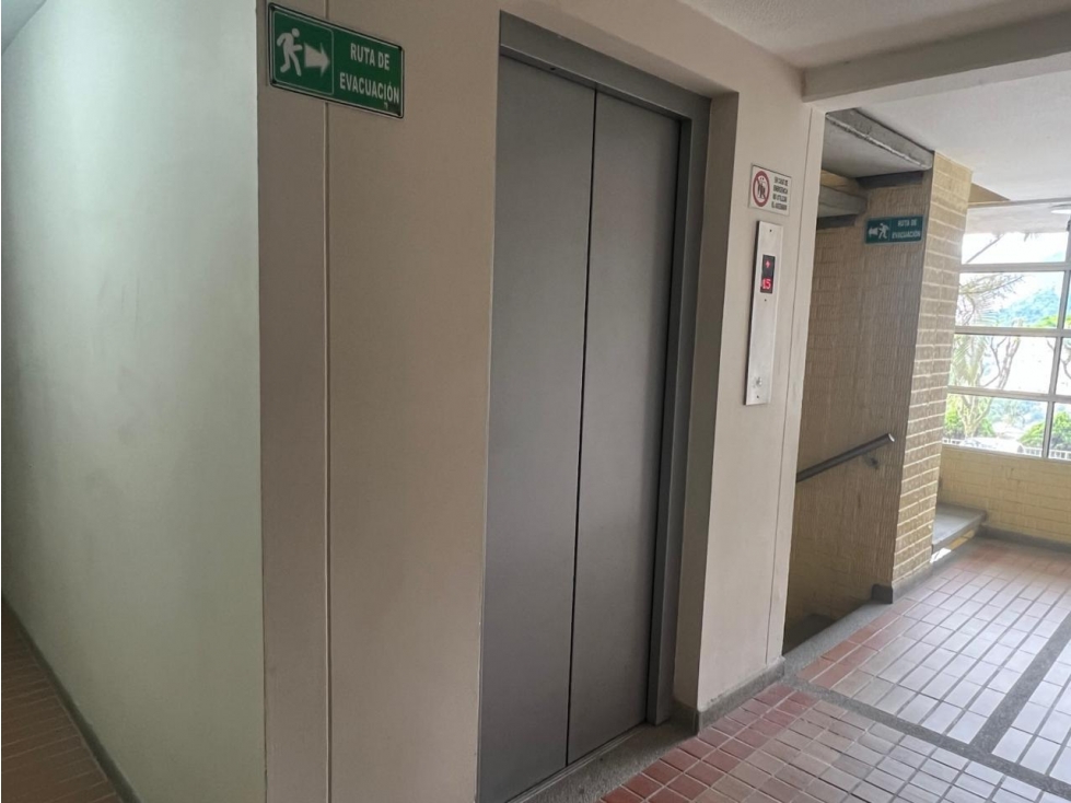 Venta de apartamento Reserva del Seminario Buenos Aires Medellin — foto 3