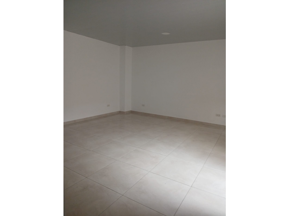 RENTO APARTAESTUDIO SEGUNDO PISO BARRIO SANTO DOMINGO — foto 4