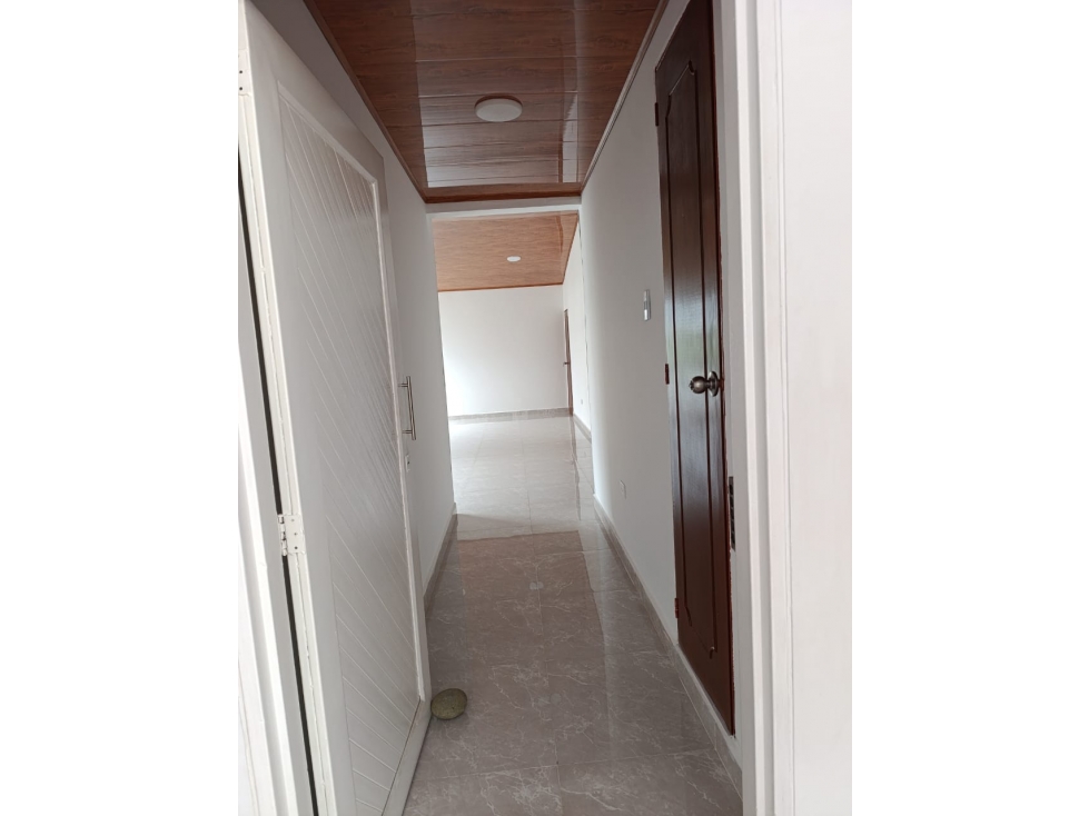 VENDO APARTAMENTO EN EL LIMONAR