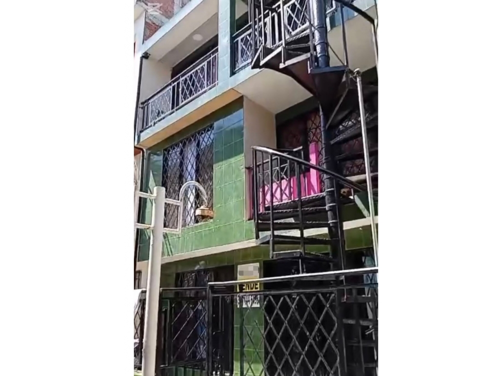 CASA MULTIFAMILIAR EN VENTA EN CALIMIO NORTE