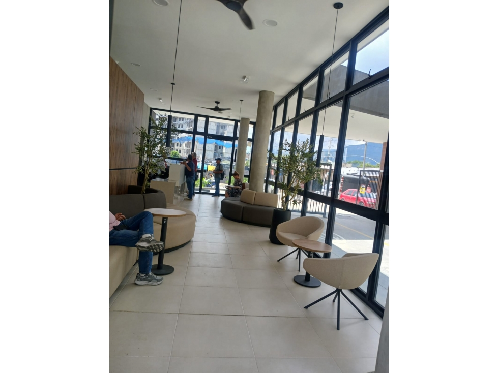 VENDO APARTAMENTO 5TO PISO OBRA GRIS CON ASCENSOR CR 826 CENTRAL — foto 2