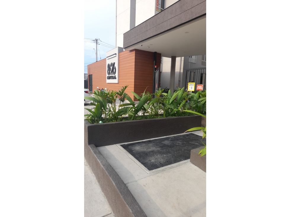 VENDO APARTAMENTO 5TO PISO OBRA GRIS CON ASCENSOR CR 826 CENTRAL