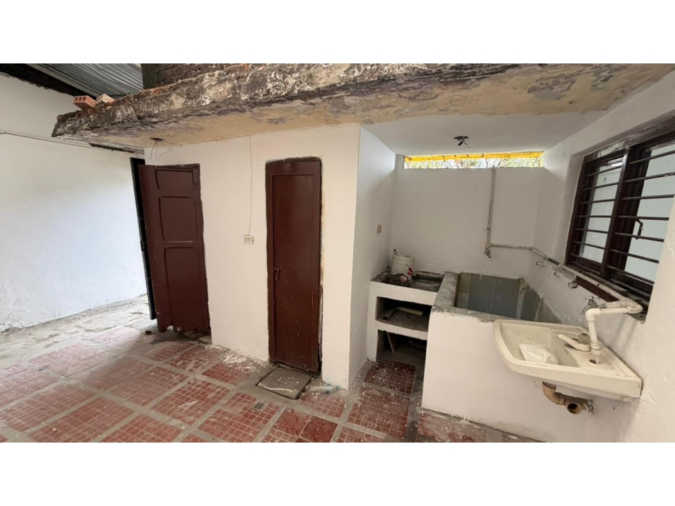VENDO CASA DE 2 PISOS IDEAL PARA VIVIR E INVERSION — foto 5