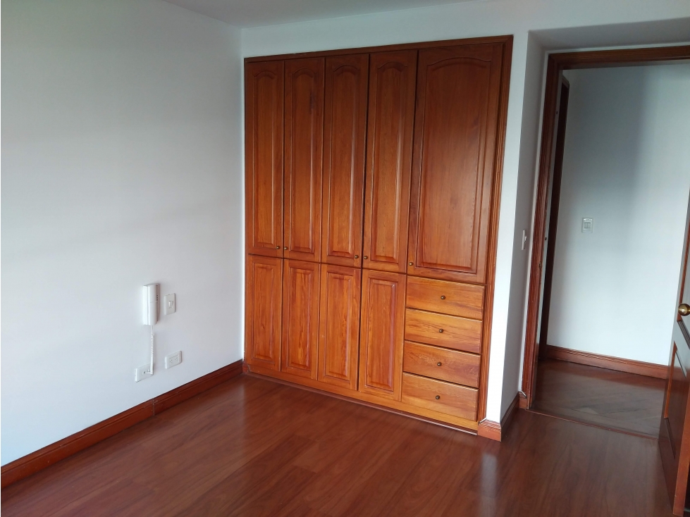 arriendo aparta estudio Chico — foto 2