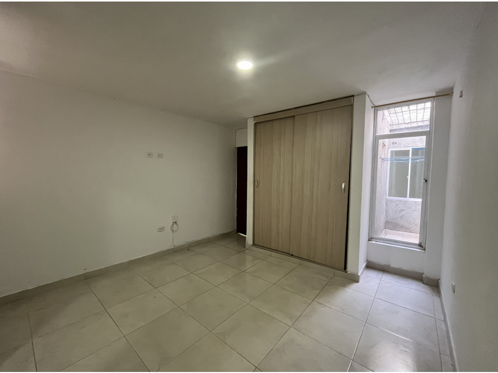 CASA BIFAMILIAR EN BETANIA — foto 4