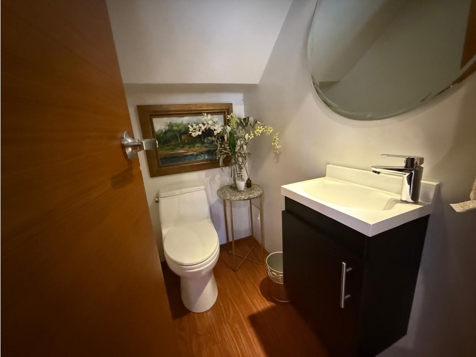 San Patricio, Venta / Arriendo 210 M, Casa 3 Pisos — foto 3