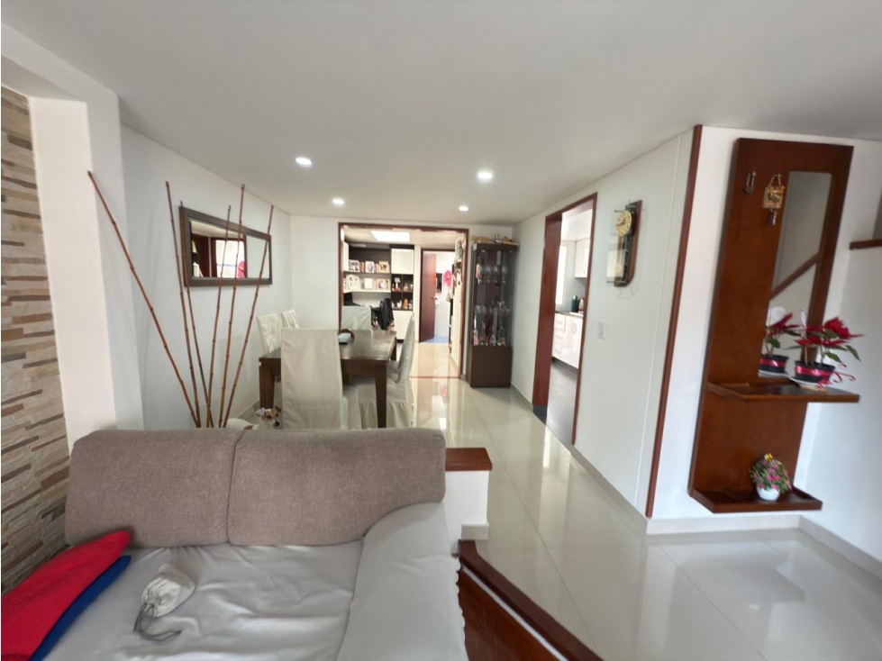 Casa 107 M Nueva Colina 4 Hb, 3.5 Bñ,1 Gj — foto 2