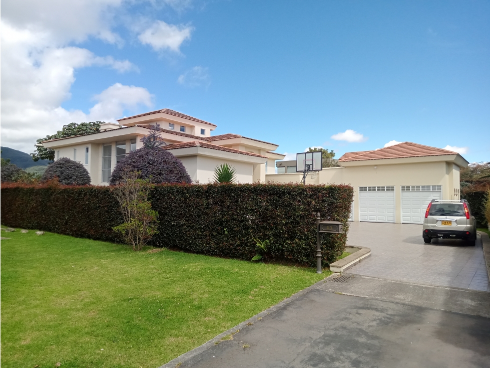 San Simon Guaymaral, Venta - Arriendo. 550 M
