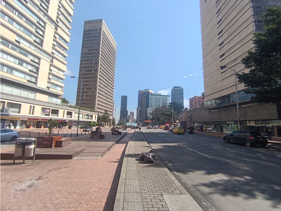 Centro Internacional, Venta oficina 163 M, Dúplex piso 2 — foto 5