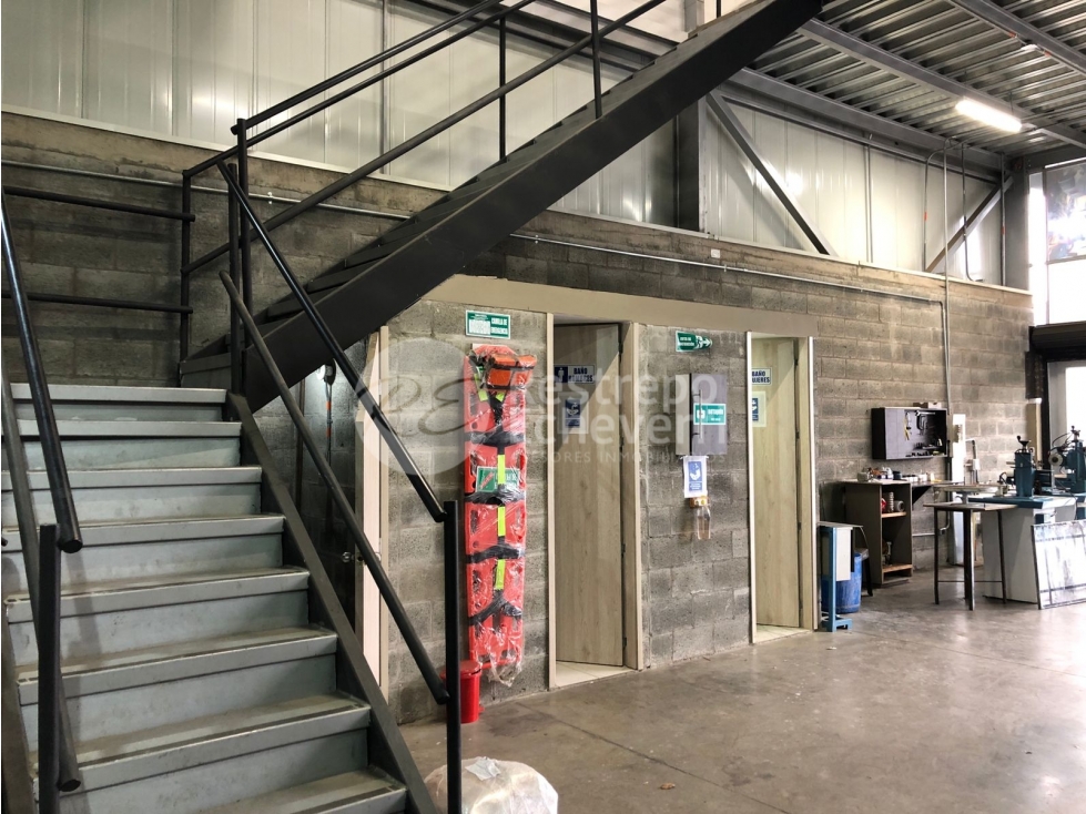 Bodega en venta, vía Romelia El Pollo, Dosquebradas - 4