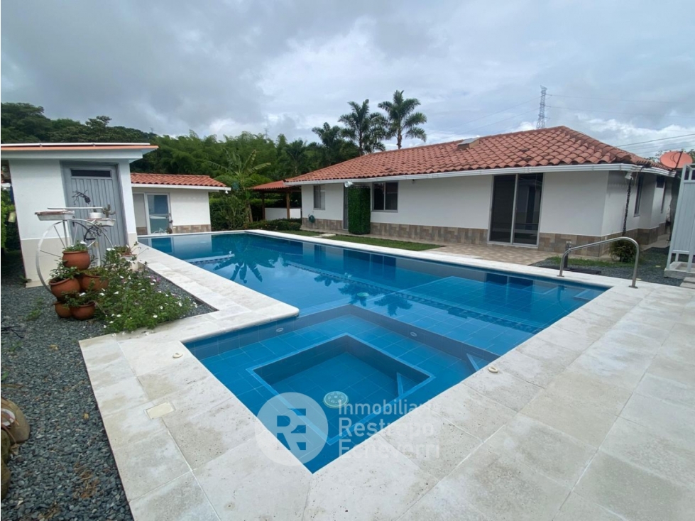 Casa en conjunto en venta, Km 41, Neira