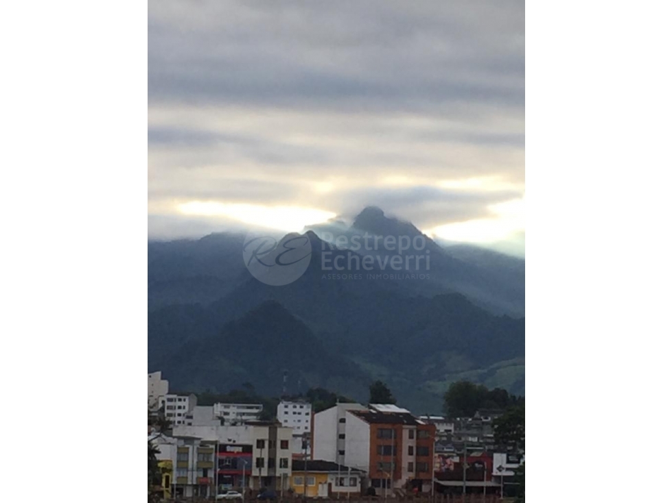 Arriendo apartamento amoblado, barrio La Camelia, Manizales. — foto 2