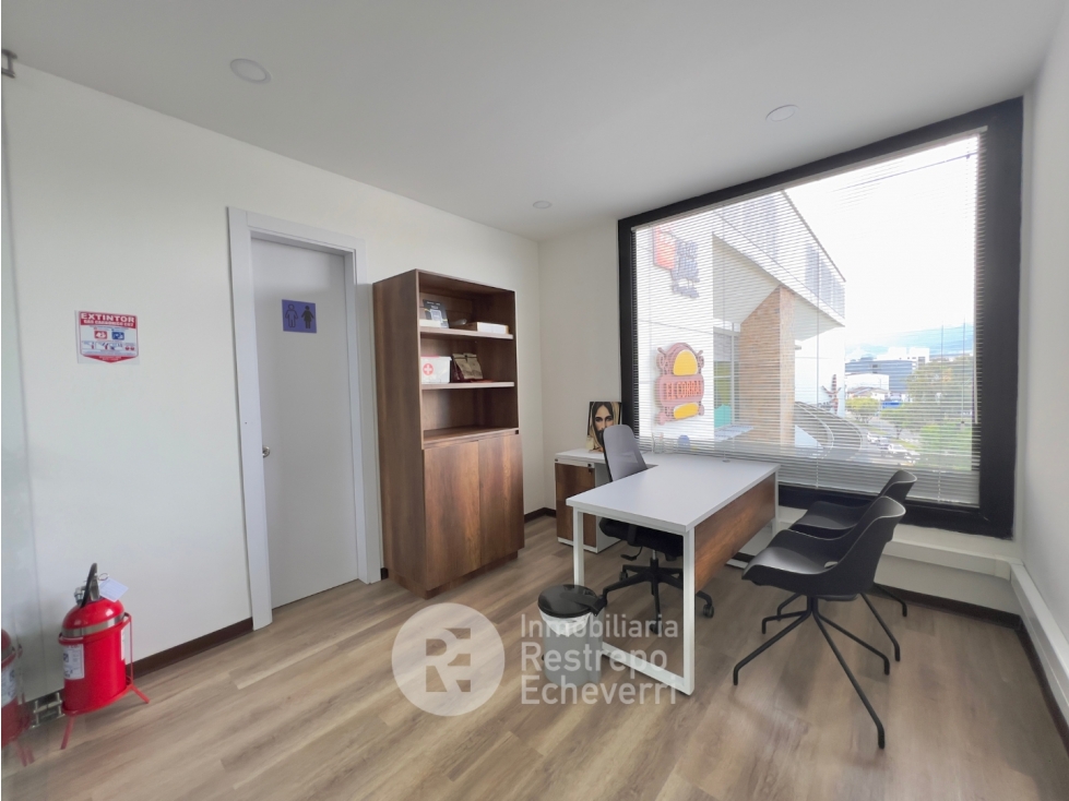 Oficina amoblada, en arriendo, El Cable, Manizales
