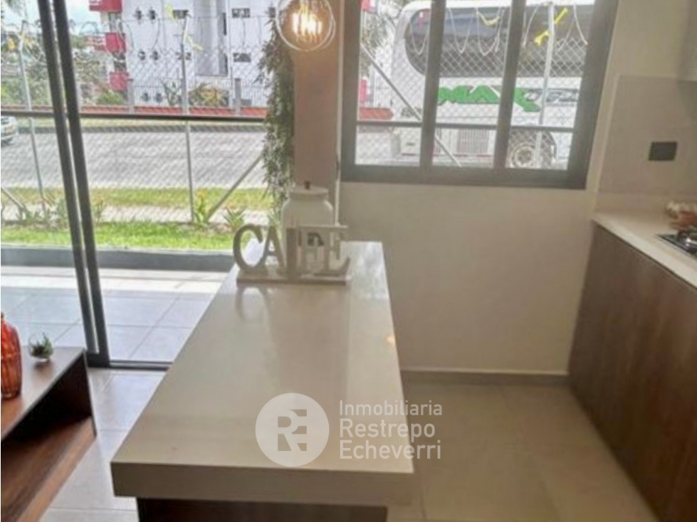 Apartamento en venta, barrio Corales, Pereira — foto 2