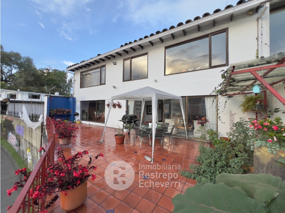 Casa en venta, barrio Milán, Manizales