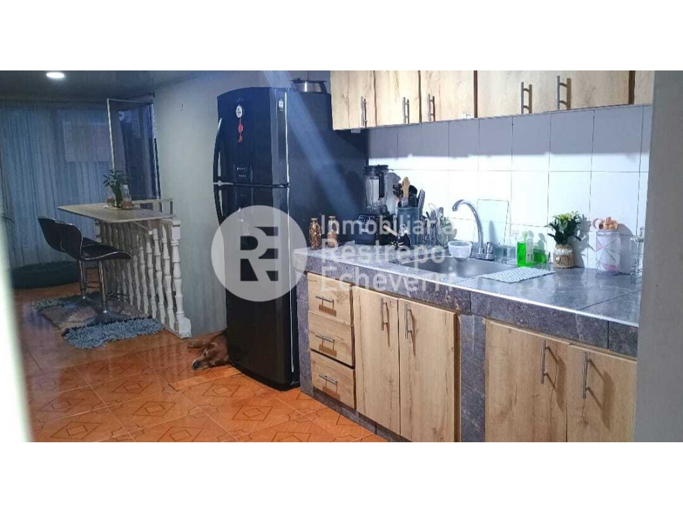 Casa esquinera con renta en venta, barrio Malabar, Manizales — foto 4