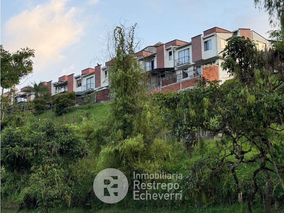 Lote en venta,Avenida Kevin Angel, Manizales