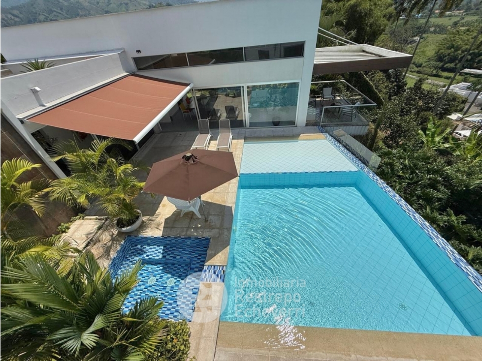 Casa Amoblada en conjunto, en arriendo, El Rosario, Manizales