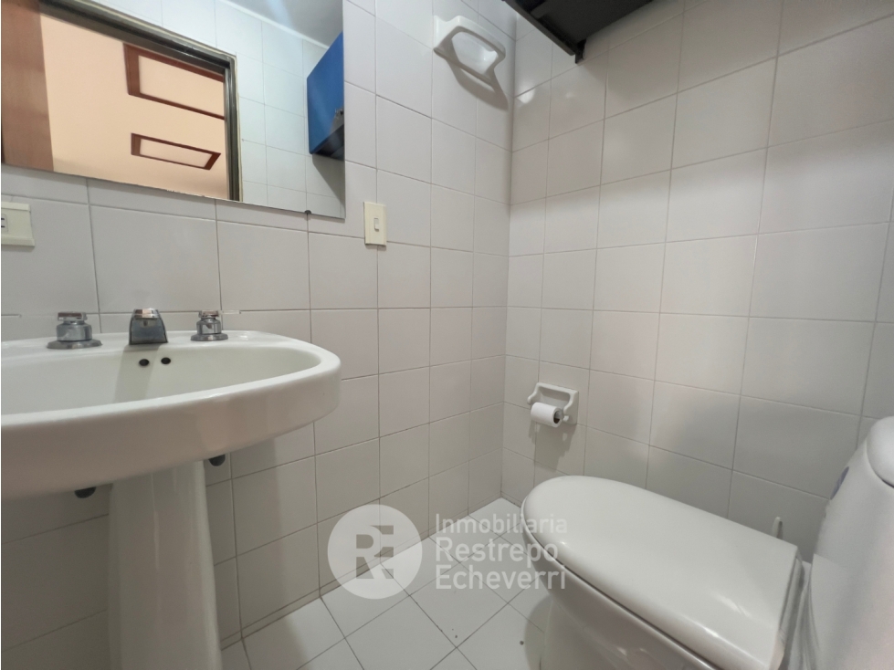 Oficina en arriendo, sector Av. Alberto Mendoza, Manizales — foto 3
