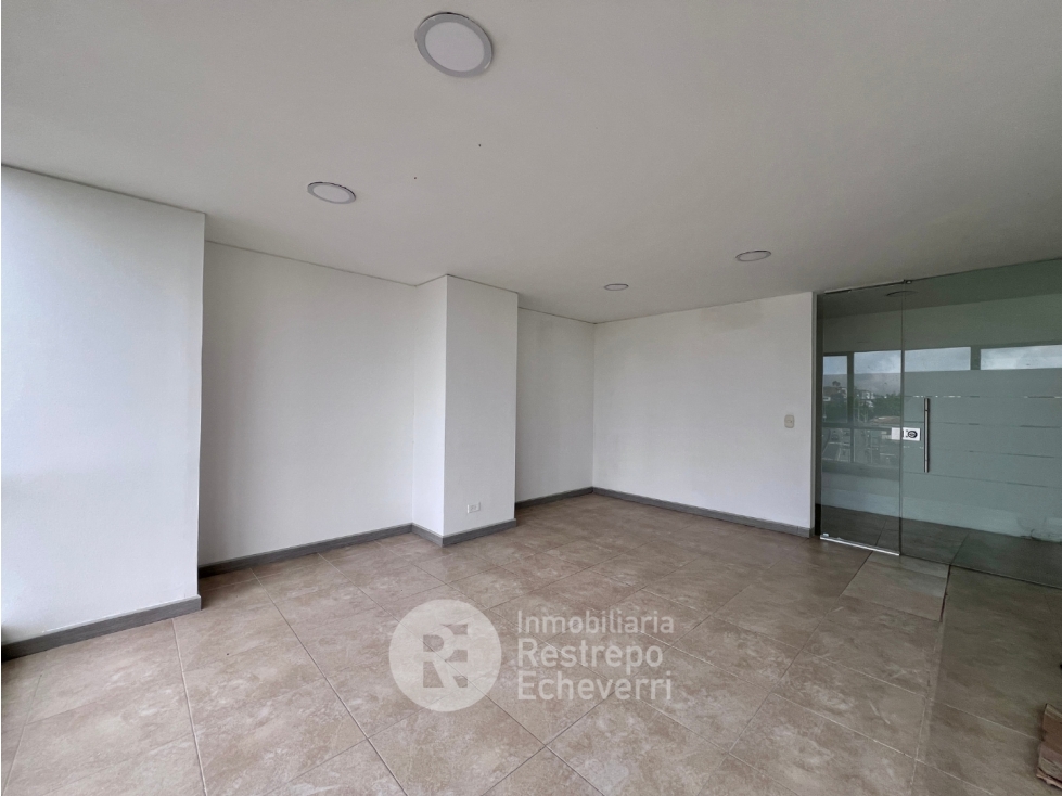Oficina en arriendo, sector Av. Alberto Mendoza,Manizales