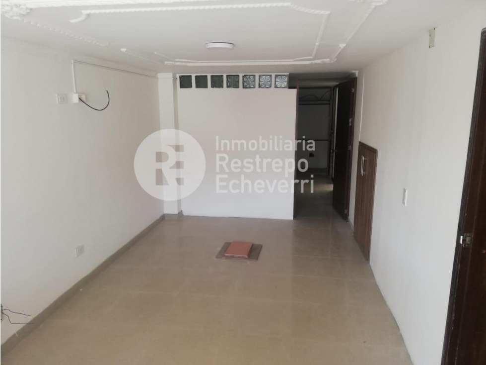 Casa con renta en venta, barrio Alta Suiza, Manizales — foto 2