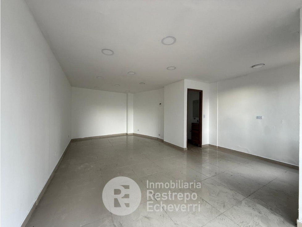 Local en venta Avenida Paralela, barrio Guayacanes, Manizales.
