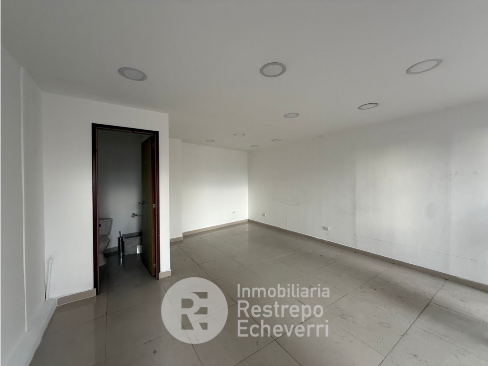 Local en venta Avenida Paralela, barrio Guayacanes, Manizales.
