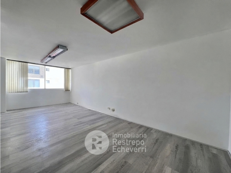 Oficina en Arriendo, sector Centro, Manizales