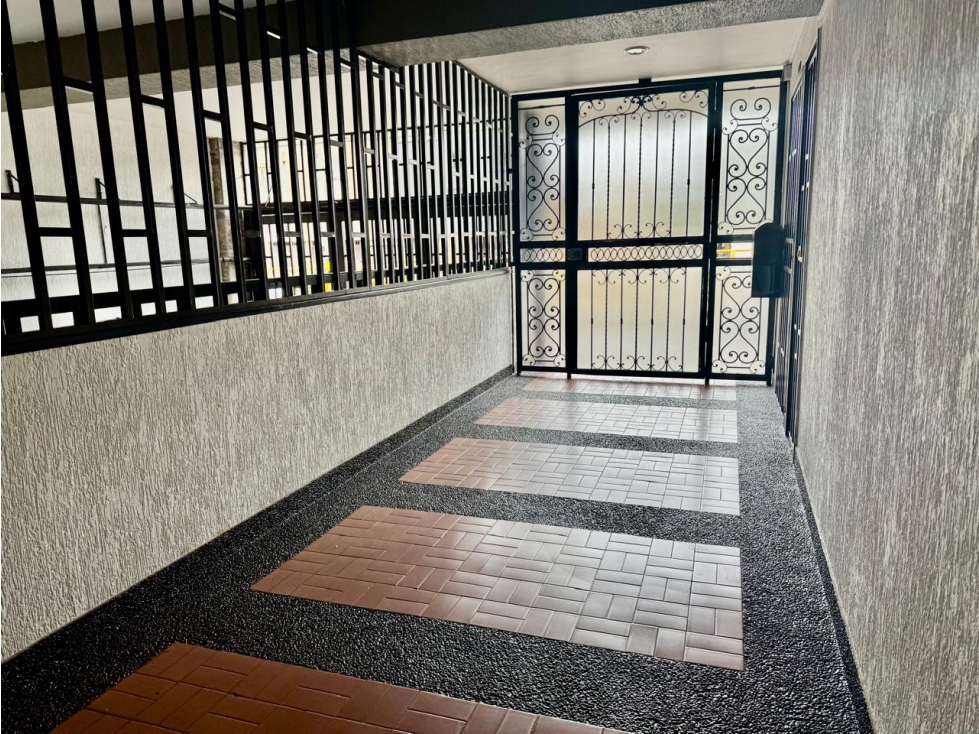 VENTA DE APARTAMENTO LAURELES BULERIAS EN EDIFICIO EXCELENTE UBICACIÓN — foto 4