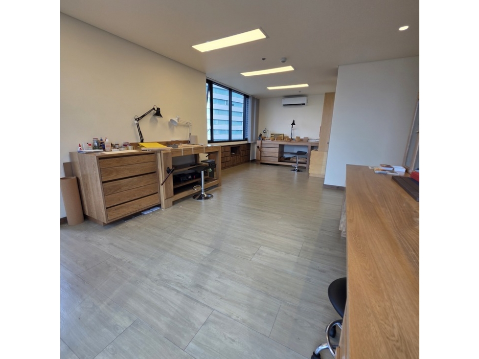 VENTA DE OFICINA EN POBLADO MILLA DE ORO — foto 2