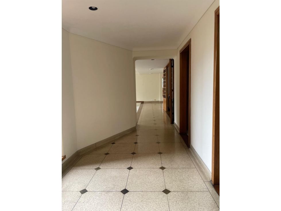VENTA DE APARTAMENTO POBLADO - LAS PALMAS