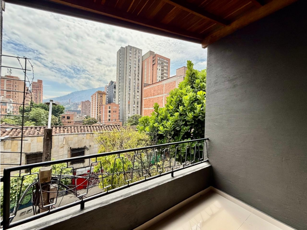 VENTA DE HOTEL - AIRBNB REMODELADO Y LOCAL - LA CANDELARIA BOMBONA