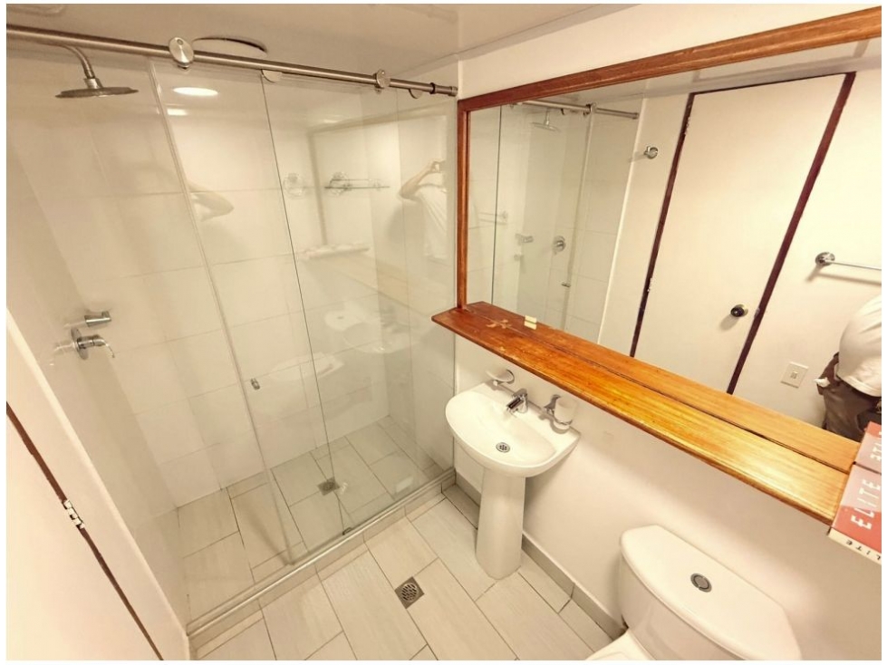 VENTA DE APARTAMENTO EN EL POBLADO - CASTROPOL — foto 6