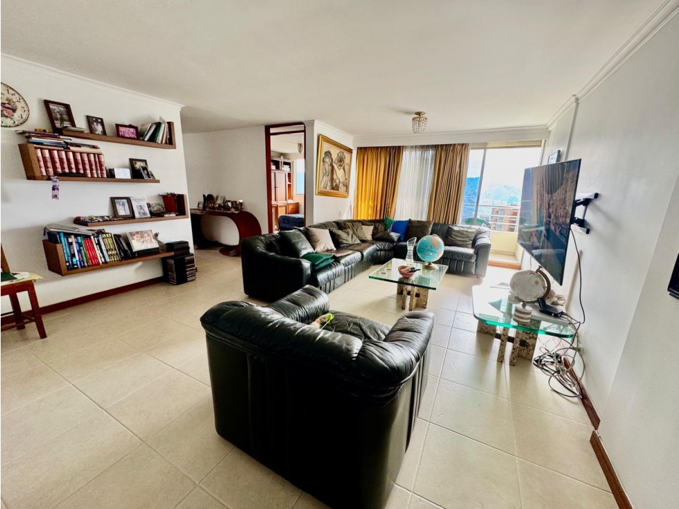 VENTA DE APARTAMENTO CERCA AL PADRE MARIANITO PARA REMODELAR