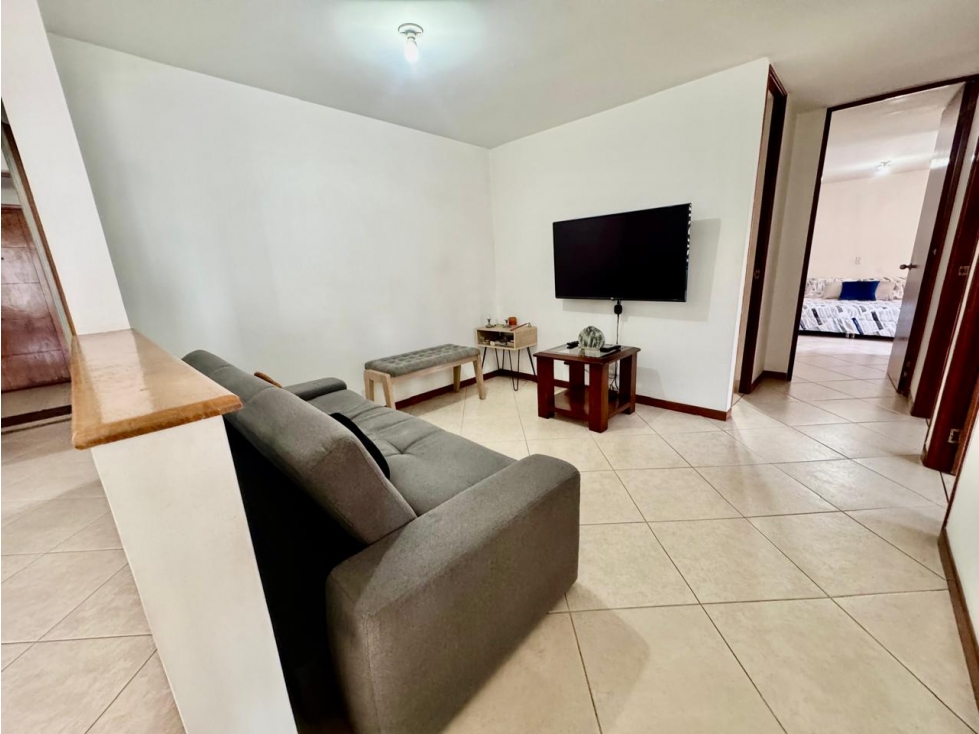 VENTA DE APARTAMENTO EN CASTROPOL EXCELENTE ESTADO — foto 4