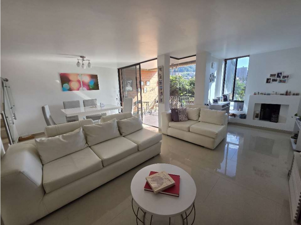 VENTA DE CASA EN ENVIGADO - LOMA DE LAS BRUJAS — foto 2