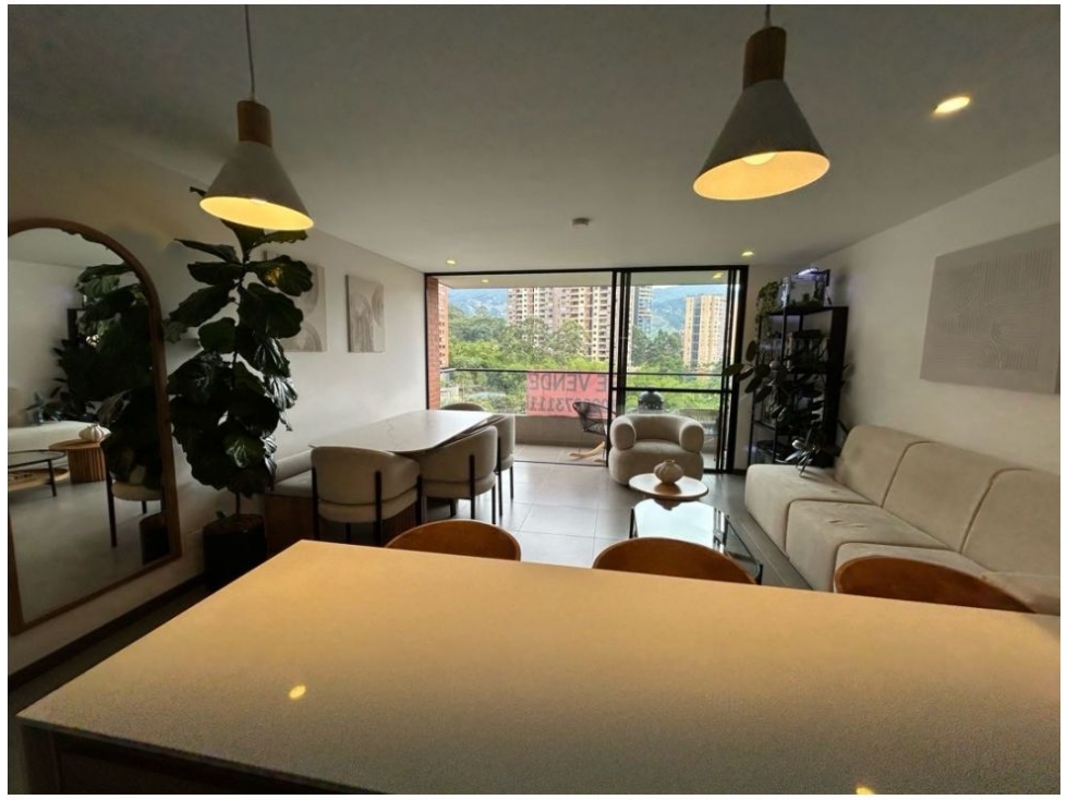 VENTA DE APARTAMENTO EN ENVIGADO - EL ESCOBERO CERCA A CITY PLAZA