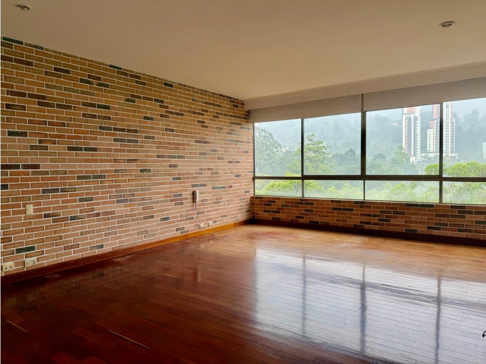 VENTA DE APARTAMENTO EN EL SECTOR TESORO - AMPLIO APARTAMENTO — foto 5