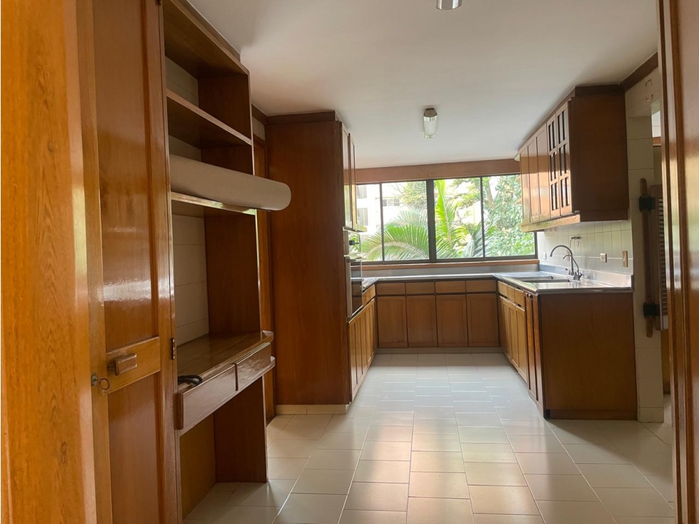 VENTA DE APARTAMENTO POBLADO - LAS PALMAS — foto 2