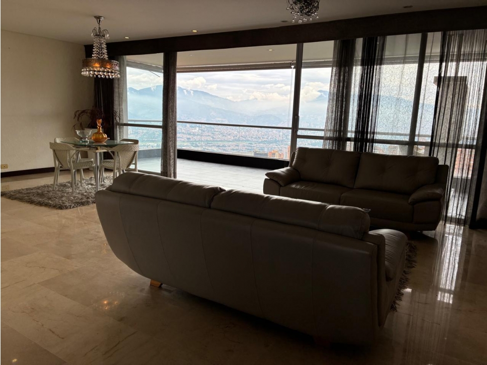 VENTA DE APARTAMENTO ZONA EL TESORO ALTA VALORIZACIÓN — foto 3