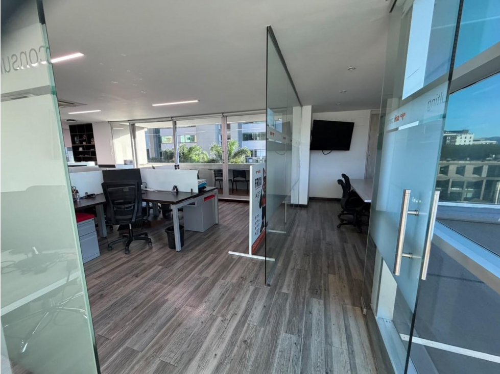 VENTA DE OFICINA EN EL POBLADO - SECTOR SANTA FE — foto 2
