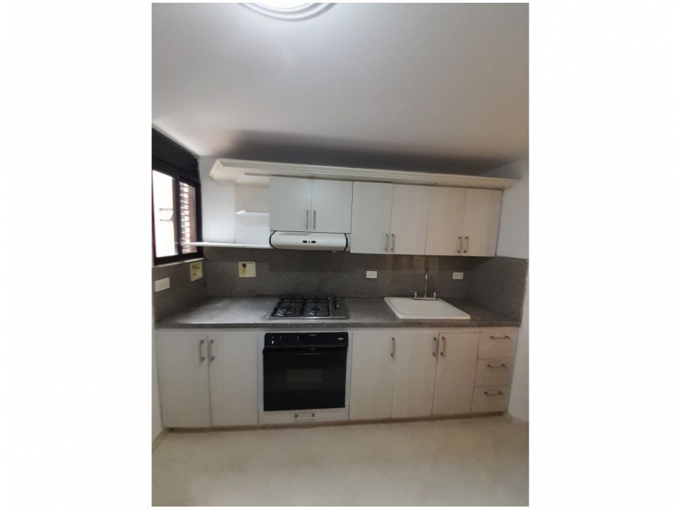 VENTA DE APARTAMENTO EN LAURELES — foto 2