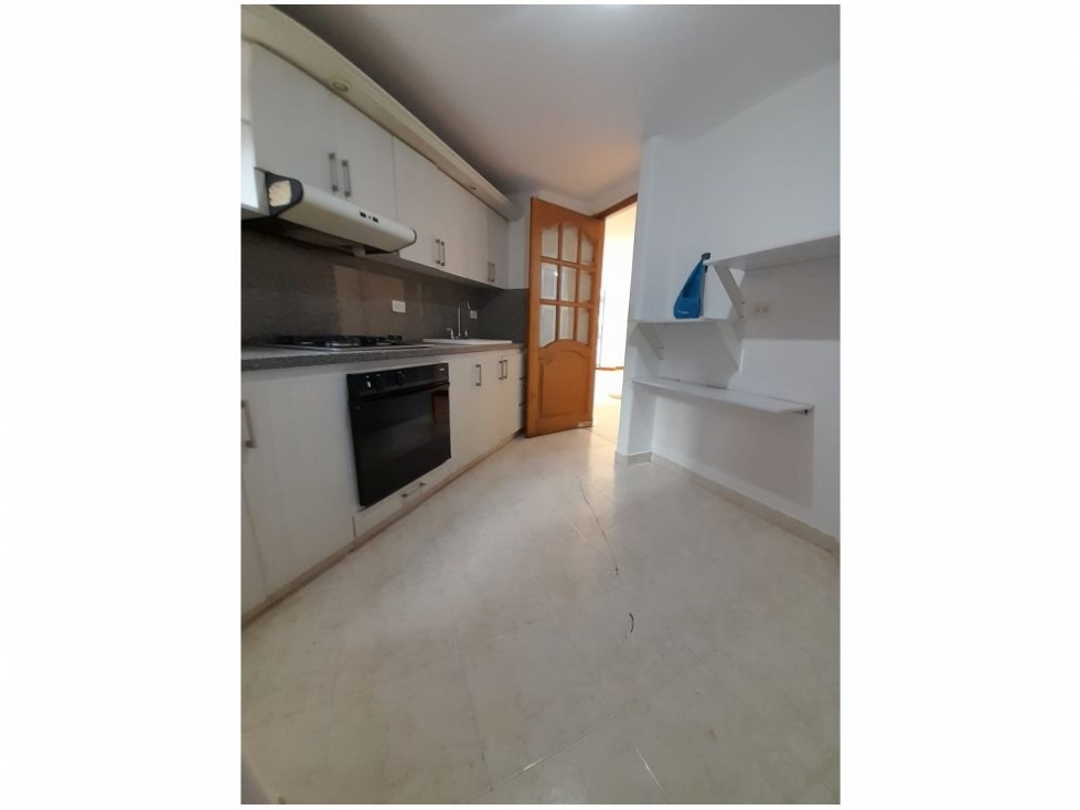 VENTA DE APARTAMENTO EN LAURELES — foto 3