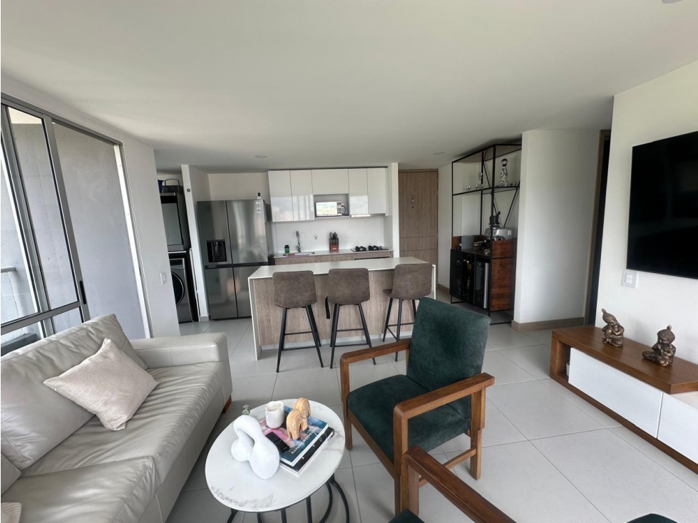 VENTA DE HERMOSO APARTAMENTO EN SABANETA EXCELENTE VISTA, UBICACION — foto 3