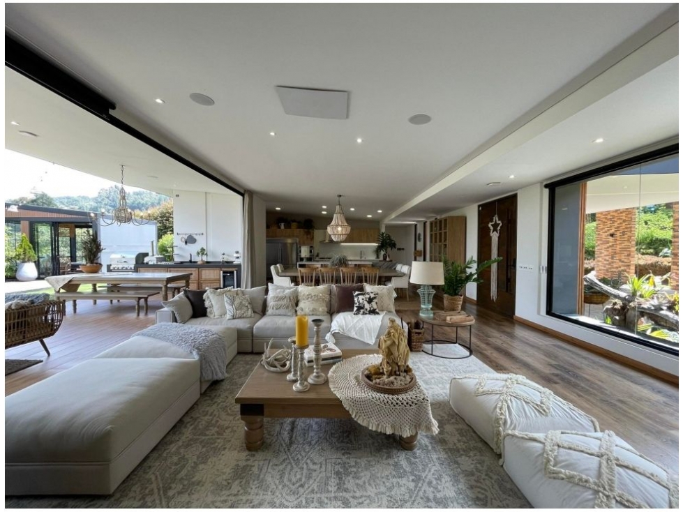 VENTA DE CASA EXCLUSIVA EN ALTO DE LAS PALMAS