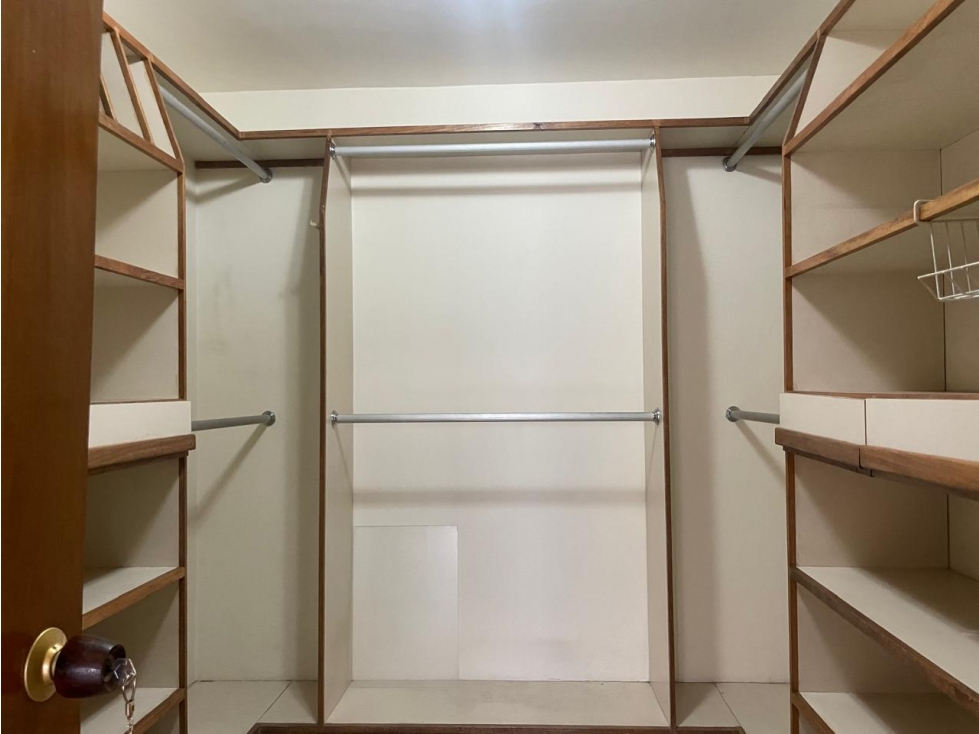 VENTA DE APARTAMENTO POBLADO - LAS PALMAS — foto 4