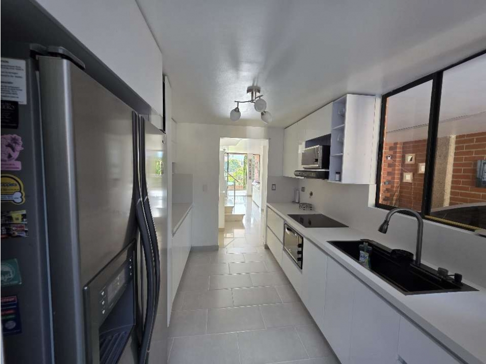 VENTA DE CASA EN ENVIGADO - LOMA DE LAS BRUJAS — foto 3