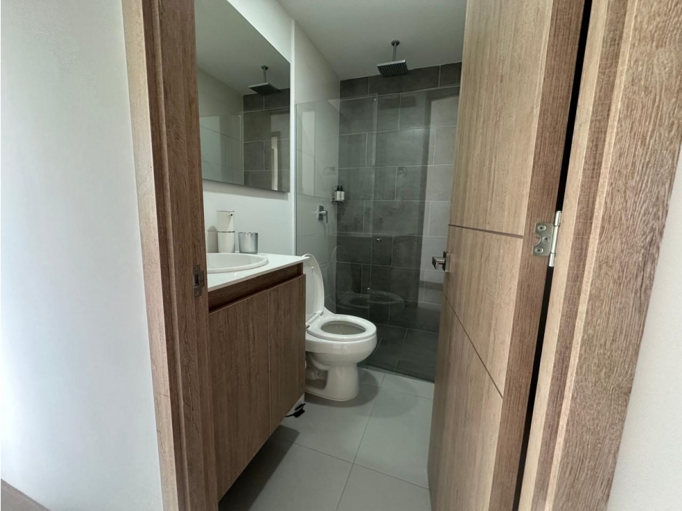 VENTA DE HERMOSO APARTAMENTO EN SABANETA EXCELENTE VISTA, UBICACION — foto 5