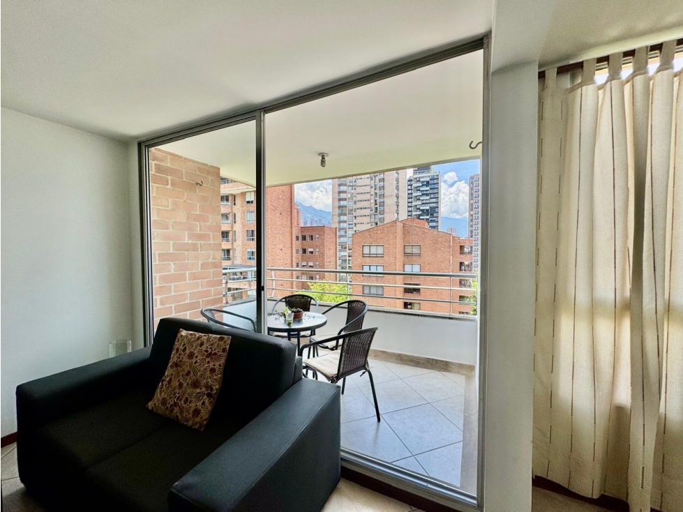 VENTA DE APARTAMENTO EN CASTROPOL EXCELENTE ESTADO