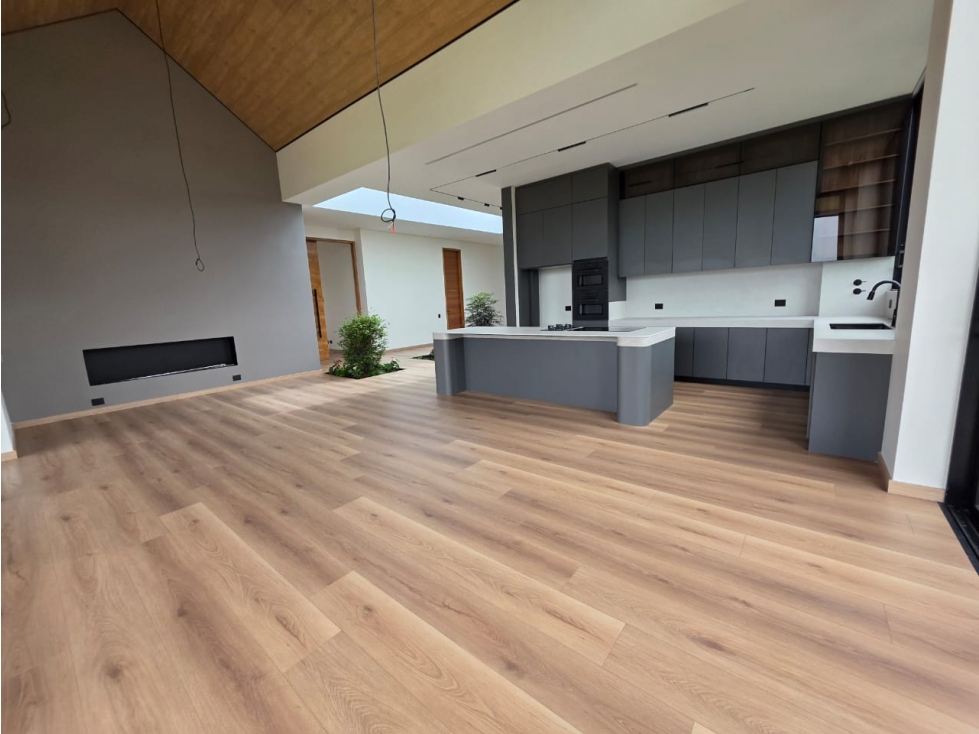 VENTA DE CASA CAMPESTRE EN ENVIGADO, LAS PALMAS